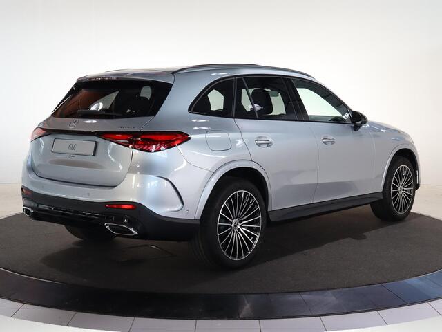 Mercedes-Benz GLC-KLASSE 300e 4MATIC Sport Edition | Panoramaschuifdak | Premium pakket | 360 Camera | Matrix LED koplampen