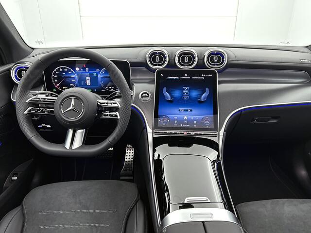 Mercedes-Benz GLC-KLASSE Coupé 300e 4MATIC Business Solution AMG | AMG Advanced plus | Panoramaschuifdak | Nightpakket | Trekhaak | AMG Spoiler | Memorypakket | Dodehoekassistent | URBAN GUARD voertuigbescherming plus |