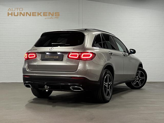 Mercedes-Benz GLC-KLASSE 300e 4MATIC AMG | Trekhaak | Open dak | Camera | Stoelverwarming | Memory | Cruise control | Carplay