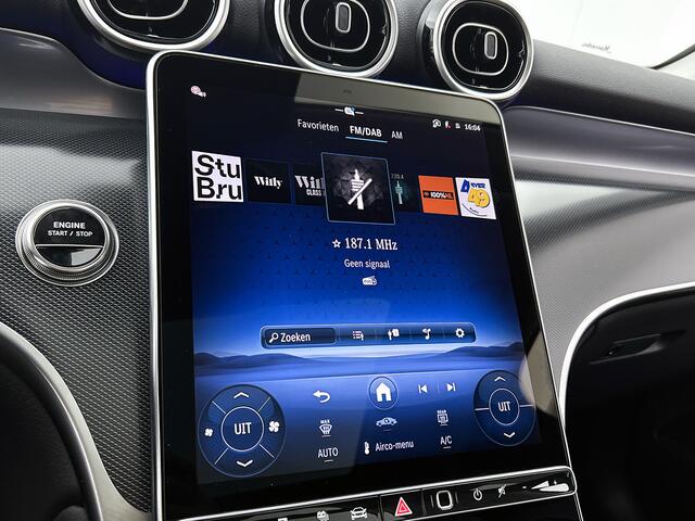 Mercedes-Benz GLC-KLASSE 300e 4MATIC Business Solution Luxury | Panoramaschuifdak | Trekhaak | Smartphone integratie | Easypack achterklep | URBAN GUARD voertuigbescherming plus | Stoelverwarming voor |