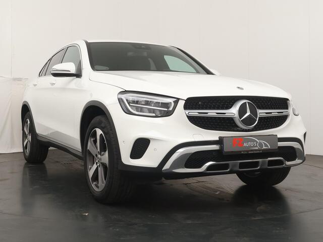 Mercedes-Benz GLC-KLASSE Coupé 300e 4MATIC Business Solution Luxury - Navigatie - Stoelverwarming - Wegklapbare trekhaak