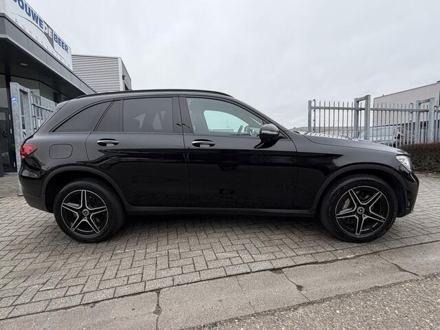 Mercedes-Benz GLC-KLASSE 300e 4MATIC Business Solution AMG Pano-Dak | Camera | Keyless | Night |