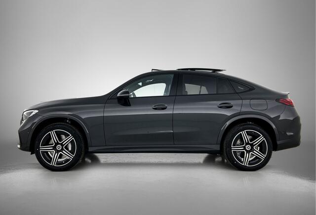 Mercedes-Benz GLC-KLASSE Coupé 300e 4MATIC Business Solution AMG | Advanced Plus Pakket | Panoramaschuifdak | Trekhaak | Nightpakket | AMG Spoiler | 20 inch AMG velgen | Memorypakket | Dodehoekassistent |