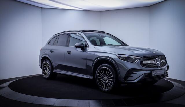 Mercedes-Benz GLC-KLASSE 400e 4MATIC AMG Line PANO | BURMESTER | HEAD UP | AMBIANCE LIGHT | 360 CAM | MEMORY | STUUR+STOELVERW | LMV 20'' | CARPLAY | DAB | BLINDSPOT