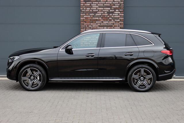 Mercedes-Benz GLC-KLASSE 300e 4MATIC AMG Line Premium+ | Distronic | Burmester | Panoramadak | Trekhaak | Memory | HUD | Verwarmd Stuurwiel | Surround Camera | Digital Light |
