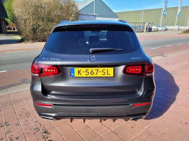 Mercedes-Benz GLC-KLASSE 300e 4MATIC Business Solution AMG
