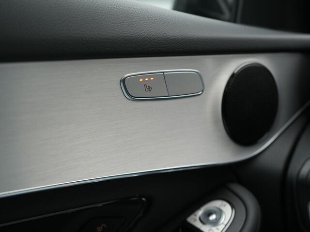 Mercedes-Benz GLC-KLASSE 300e 4MATIC Premium Plug In Hybrid 320pk Dealer O.H. PHEV | Adaptive Cruise | Camera | Lederen Sportstoelen Verwarmd | Apple Carplay | Navigatie | Blis | DAB | 19"L.M |