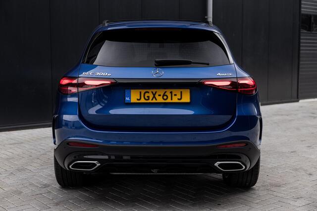 Mercedes-Benz GLC-KLASSE 300e 4MATIC Sport Edition | Panoramaschuifdak | Premium pakket | Nightpakket | Trekhaak | 360° camera | Dodehoekassistent | DIGITAL LIGHT |