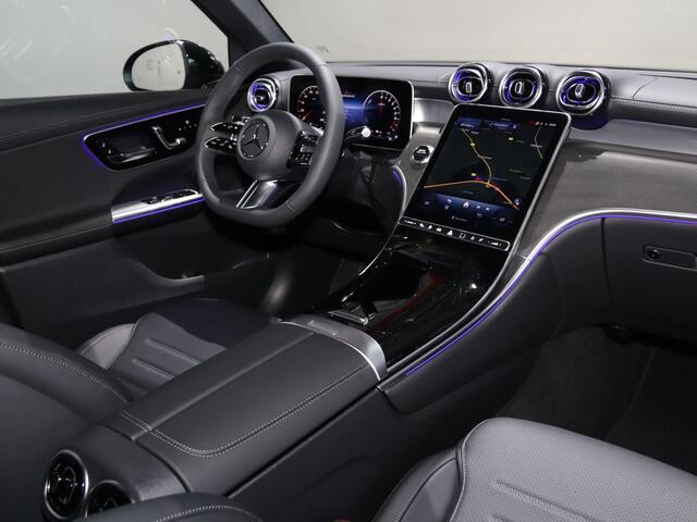 Mercedes-Benz GLC-KLASSE 300e 4MATIC Sport Edition | Panoramaschuifdak | Premium pakket | Nightpakket | 360° camera | Dodehoekassistent | DIGITAL LIGHT |