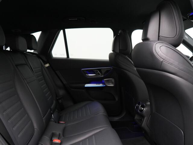 Mercedes-Benz GLC-KLASSE 300e 4MATIC AMG Line Plug In Hybrid 313pk Dealer O.H. PHEV | Trekhaak Af Fabriek | Adaptive Cruise | Burmester 3D | 360 Camera | Lederen Sportstoelen Memory & Verwarmd | 20"L.M | Digital Light | Sfeerverlichting | Keyless | Blis |