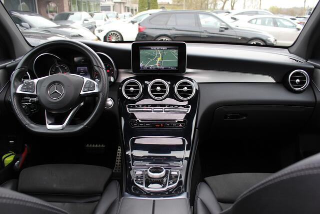 Mercedes-Benz GLC-KLASSE 250 4MATIC Business / Panoramadak / Camera / Navigatie / Leder&Alcantara / 19'' / Stoelverwarming / Cruise Control