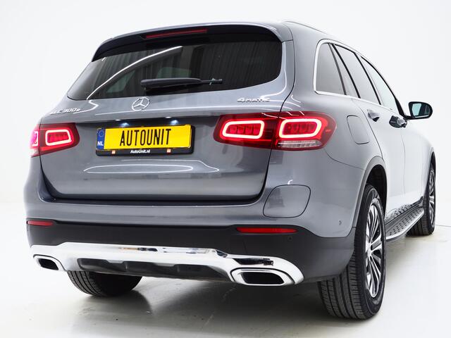 Mercedes-Benz GLC-KLASSE 300e 4MATIC | Panoramadak | Treeplanken | Camera | Sfeerlicht | Virtual | Zwarte Hemel | Carplay