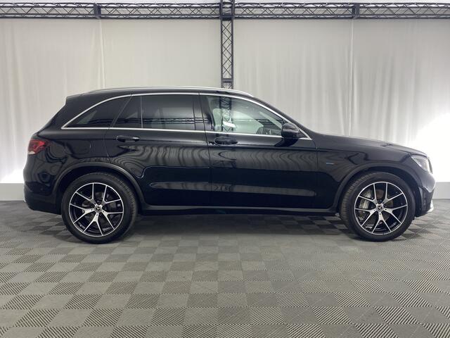 Mercedes-Benz GLC-KLASSE 300e 4MATIC Business Solution AMG | Pano-Dak | Elek. Trekhaak | 360' Camera | Sfeerverlichting | 320 Pk |