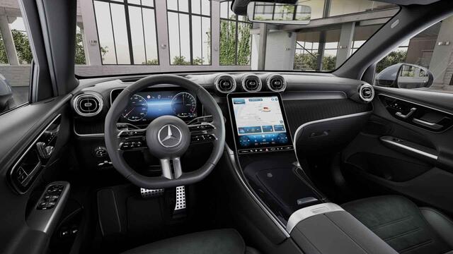 Mercedes-Benz GLC-KLASSE 300e 4MATIC AMG Line | MANUFAKTUR Alpin Grau | Panoramadak | Head up display | Trekhaak | Panoramadak |