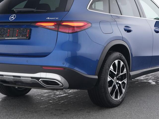 Mercedes-Benz GLC-KLASSE 300 e 4MATIC Plug-In Hybride Panorama Schuif-Kanteldak | Trekhaak | Memory Pakket | Stoel en Stuurverwarming. Inclusief 24 maanden MB Certified garantie voor Europa.