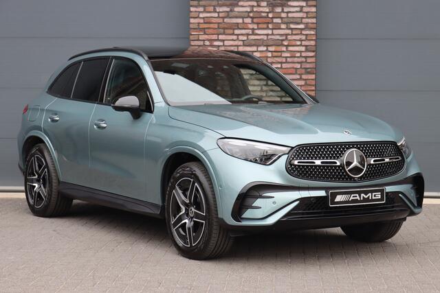 Mercedes-Benz GLC-KLASSE 300de 4MATIC AMG Line | Distronic+ | Panoramadak | Memory | Trekhaak | Digital Light | HUD | Verwarmd Stuurwiel | Surround Camera | Augmented Reality |