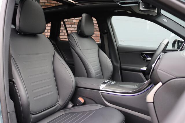 Mercedes-Benz GLC-KLASSE 300de 4MATIC AMG Line | Distronic+ | Panoramadak | Memory | Trekhaak | Digital Light | HUD | Verwarmd Stuurwiel | Surround Camera | Augmented Reality |