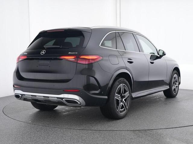 Mercedes-Benz GLC-KLASSE 300e 4MATIC AMG Line