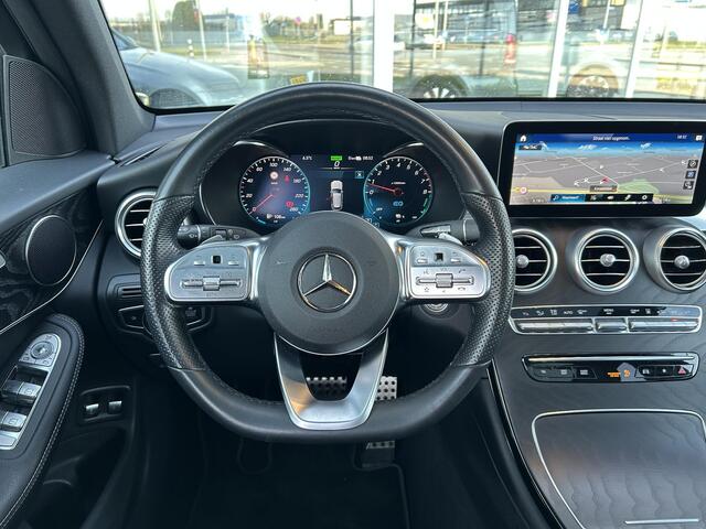 Mercedes-Benz GLC-KLASSE 300e 4MATIC AMG Line | Panoramadak | Trekhaak | Stoelverwarming