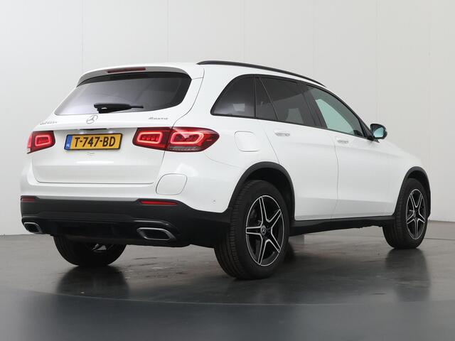 Mercedes-Benz GLC-KLASSE 300e 4MATIC Premium Plus | Night | Panoramadak | Trekhaak | Stoelverwarming | 360 graden camera |