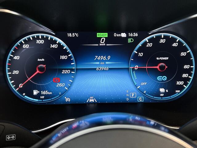 Mercedes-Benz GLC-KLASSE 300 e 4MATIC Premium Plus | AMG-LIne Interieur | AMG-Line Exterieur | Achteruitrijcamera | Multispaaks velgen | Nightpakket | Sfeerverlichting | Trekhaak | 24 Maanden Mercedes-Benz Certified Garantie