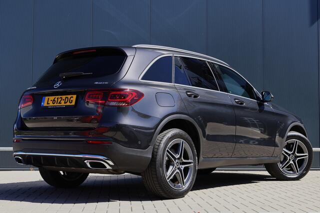 Mercedes-Benz GLC-KLASSE 300e 4MATIC Business Solution AMG | 98% soh! | NL auto | Stoelverwarming | Camera | DAB+ | Elektr. achterklep | Facelift