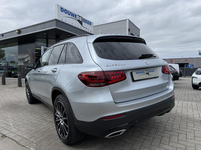 Mercedes-Benz GLC-KLASSE 300e 4MATIC Night Burmeister, Pano/dak, Trekhaak, Head Up, AMG LM, digitaal dasb.