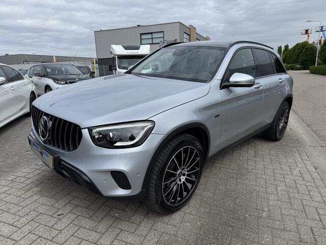 Mercedes-Benz GLC-KLASSE 300e 4MATIC Night Burmeister, Pano/dak, Trekhaak, Head Up, AMG LM, digitaal dasb.