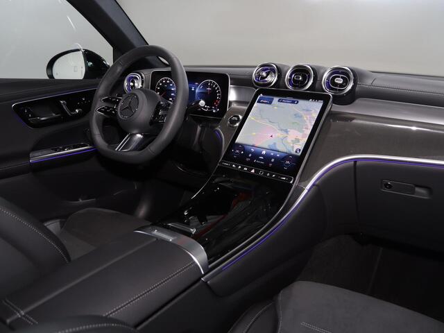 Mercedes-Benz GLC-KLASSE 300e 4MATIC Sport Edition | Panoramaschuifdak | Premium pakket | Nightpakket | 360° camera | Dodehoekassistent | DIGITAL LIGHT |