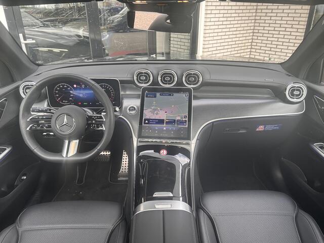Mercedes-Benz GLC-KLASSE 300e 4MATIC AMG Line