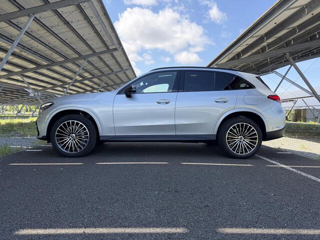 Mercedes-Benz GLC-KLASSE 300e 4MATIC Sport Edition | Night | Panoramaschuifdak | Premium Plus | Burmester | Trekhaak | Head-Up |