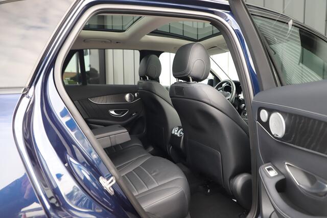 Mercedes-Benz GLC-KLASSE 350e AMG 4-Matic | 320PK | Luchtvering | Pano | Burmester | Keyless | Memory | Sfeerverlichting | Stoelverw. | Standkachel | 2017.