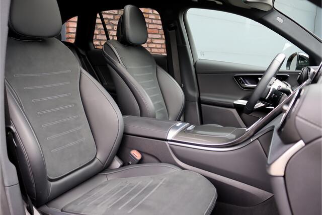 Mercedes-Benz GLC-KLASSE 400e 4MATIC AMG Line Aut9 | Distronic Pro | Memory | Trekhaak | Verwarmd Stuurwiel | Panoramadak | Nightpakket | Camera | Dodehoekassistent |