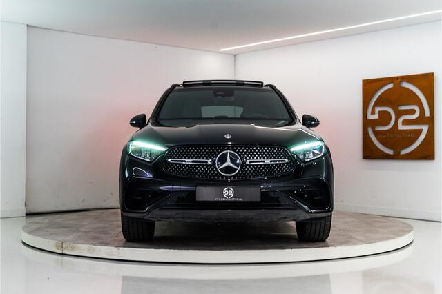 Mercedes-Benz GLC-KLASSE 400e 4MATIC AMG 381PK | Pano | Sfeer | Burmester | ACC | 12 MND Garantie