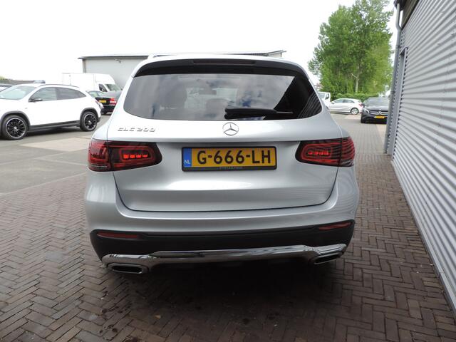 Mercedes-Benz GLC-KLASSE 200 Business Solution Limited PANORAMADAK