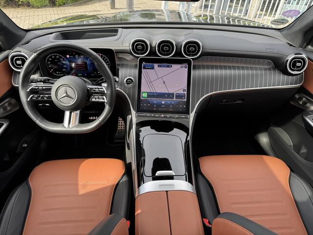 Mercedes-Benz GLC-KLASSE 300e 4MATIC AMG Line premium Plus leer exclusief, pano/dak, trekhaak, Burmester, Head Up