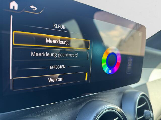 Mercedes-Benz GLC-KLASSE 300e 4MATIC AMG Premium Plus Aut- SOH 100%, Dealer Onderhouden, Panoramadak, Sfeerverlichting, 360 Camera