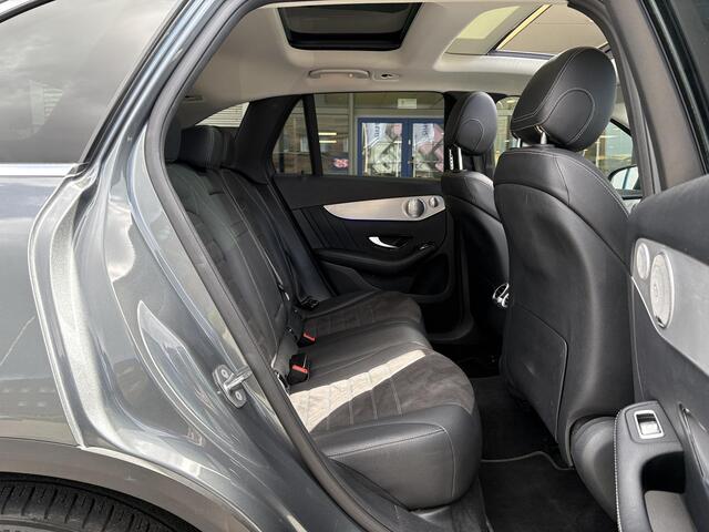 Mercedes-Benz GLC-KLASSE 300e 4MATIC AMG Line 320pk | PHEV | Panoramadak | Burmester Audio | Stoelverwarming | Achteruitrijcamera | 360 Camera | Dealeronderhouden