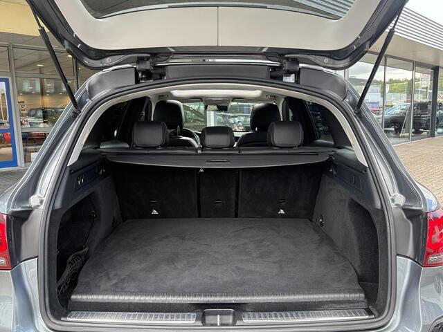 Mercedes-Benz GLC-KLASSE 300e 4MATIC AMG Line 320pk | PHEV | Panoramadak | Burmester Audio | Stoelverwarming | Achteruitrijcamera | 360 Camera | Dealeronderhouden