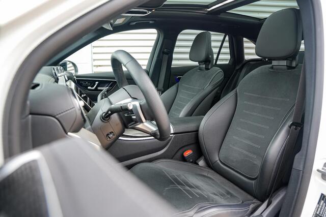 Mercedes-Benz GLC-KLASSE 300de 4MATIC AMG Line Edition | Panorama | Burmester 3D | Distronic | Trekhaak | Memory