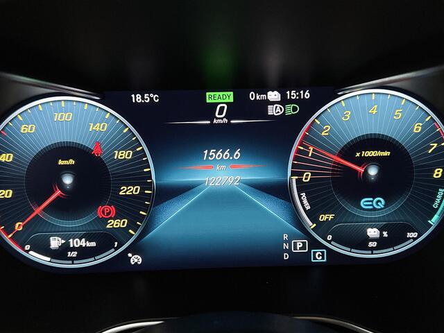 Mercedes-Benz GLC-KLASSE 300 e 4MATIC Business Solution AMG AMG Line | 20 Inch AMG Velgen | Parkeerpakket met 360°-camera | Sfeerverlichting | Ledkoplampen | Inclusief 24 maanden Mercedes-Benz Certified garantie voor Europa.