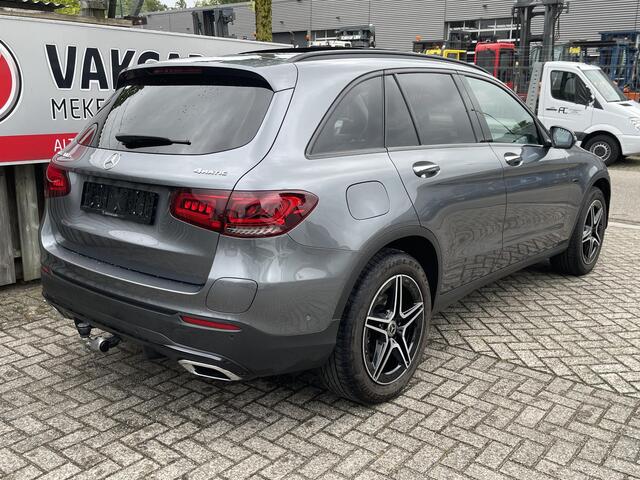 Mercedes-Benz GLC-KLASSE 300e 4MATIC AMG Line 19"/Panoramadak/Luchtvering/Burmester/360 camera/Trekhaak/Multibeam/Adaptieve cruise/Keyless/Dodehoek