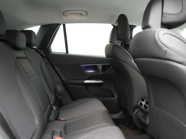 Mercedes-Benz GLC-KLASSE 300e 4MATIC Avantgarde PHEV 313pk Dealer O.H. | Adaptive Cruise | Camera | Digital LED | Sportstoelen Memory & Verwarmd | Stuur Verwarmd | Sfeerverlichting | Apple Carplay | Blis | Navigatie | MBUX | DAB | Plug In Hybrid |