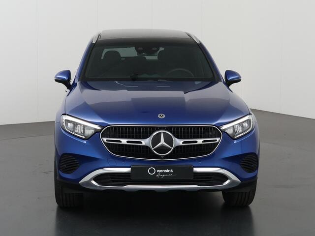 Mercedes-Benz GLC-KLASSE 300e 4MATIC Luxury Line | Panoramadak | Trekhaak | Distronic plus | Rijassistentiepakket Plus | Head Up display | 360 camera |