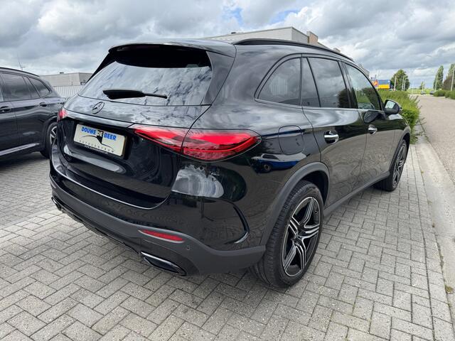 Mercedes-Benz GLC-KLASSE 300e 4MATIC AMG Night Pano | Trekhaak | memory stoelen | leer | HiFi Premium geluidinstallatie