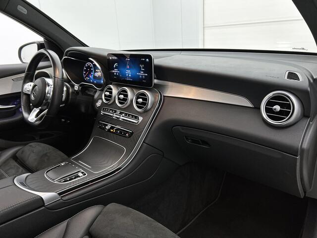 Mercedes-Benz GLC-KLASSE 300e 4MATIC | Trekhaak | Panoramadak | Stoelverwarming | 360° camera | Inclusief 24 maanden Mercedes-Benz Certified garantie voor Europa.