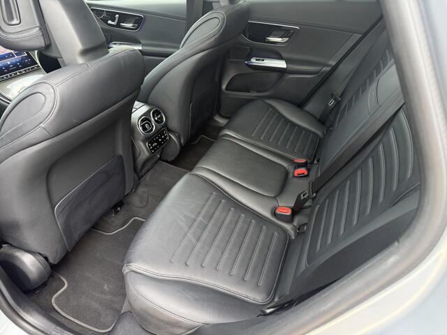 Mercedes-Benz GLC-KLASSE 300e 4MATIC AMG Line ** Panodak ** Focal Audio ** HUD ** NL Auto ** NAP ** NP 89K