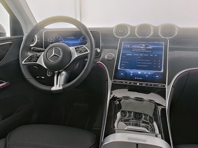 Mercedes-Benz GLC-KLASSE 300 e 4MATIC Plug-In Hybride Trekhaak | Panorama Schuif-Kanteldak | Memory voorstoelen | Ledkoplampen | Stoel en Stuurverwarming. Inclusief 24 maanden MB Certified garantie voor Europa.