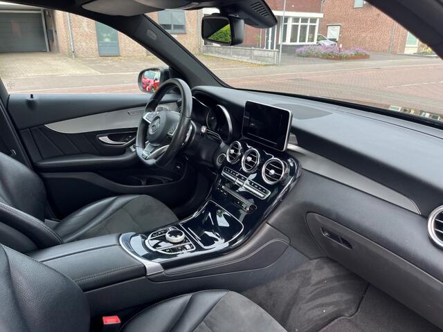Mercedes-Benz GLC-KLASSE 350E 4MATIC PRESTIGE AMG PLUG-IN HYBRID / SCHUIFDAK / BURMEISTER / 360 CAMERA / 20'' LM-VELGEN / HALF LEDER / STOELVERWARMING