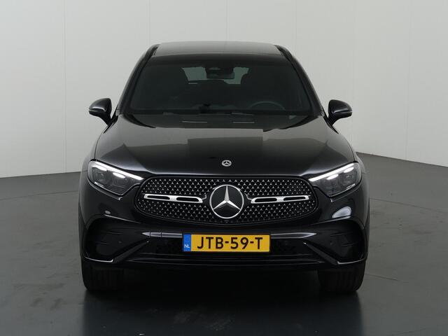 Mercedes-Benz GLC-KLASSE 300e 4MATIC Sport Edition | Panoramaschuifdak | Premium pakket | Nightpakket | 360° camera | Dodehoekassistent | DIGITAL LIGHT |